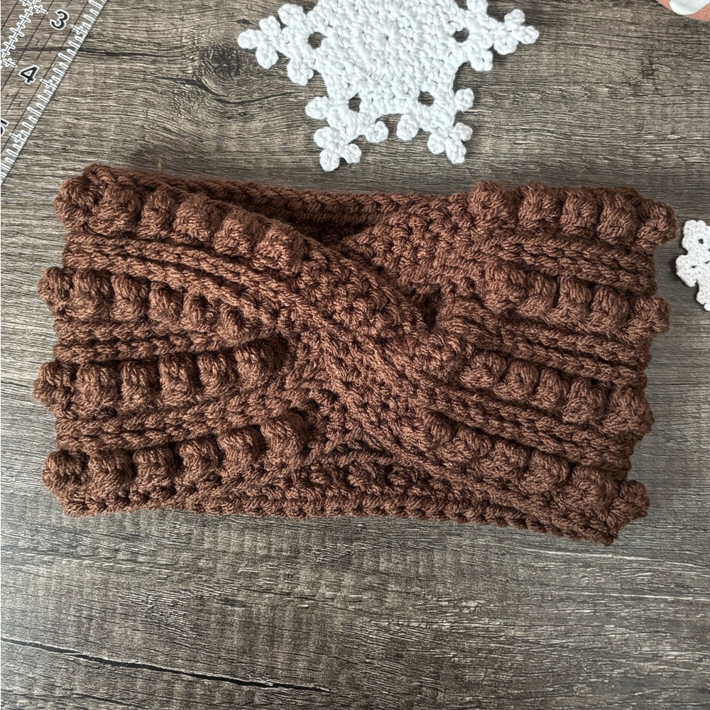 NWOT Chunky Brown Handmade Crochet Headband